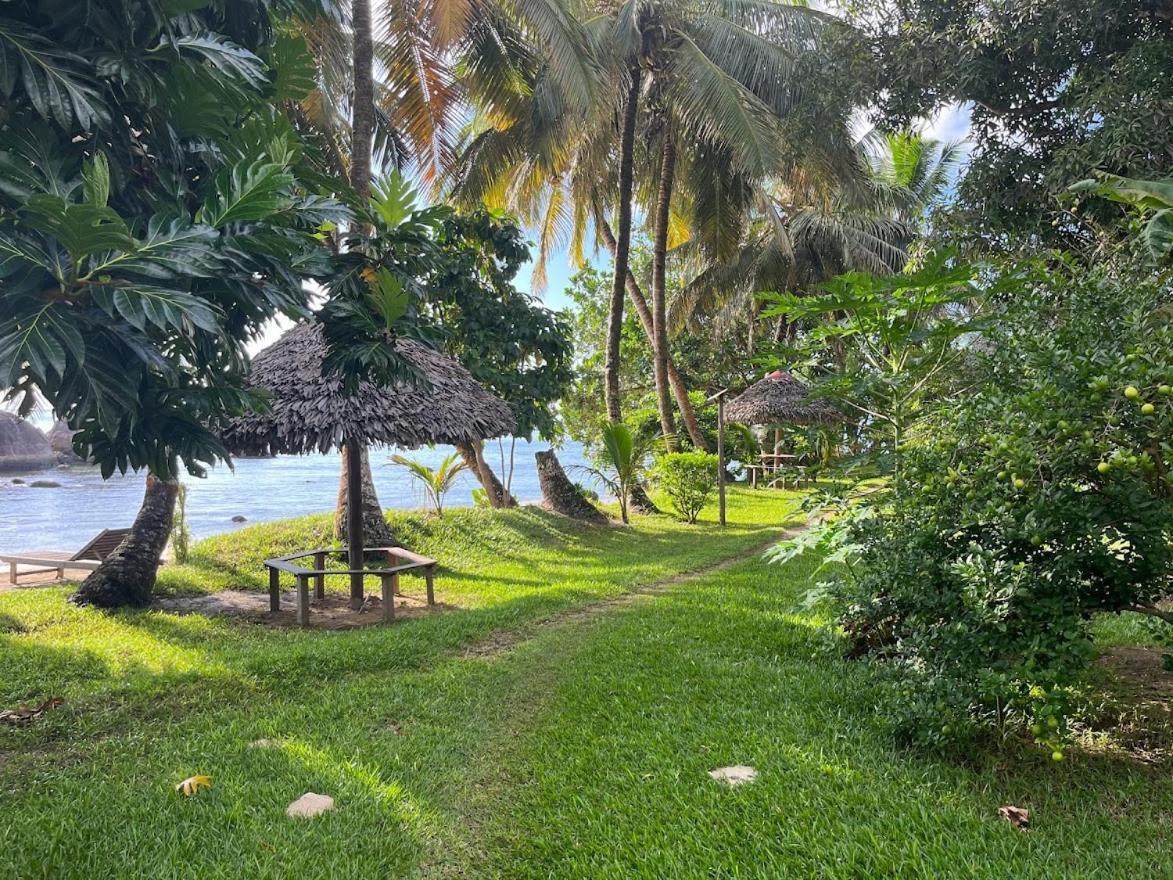 Le Rocher Ile Sainte-Marie Bagian luar foto
